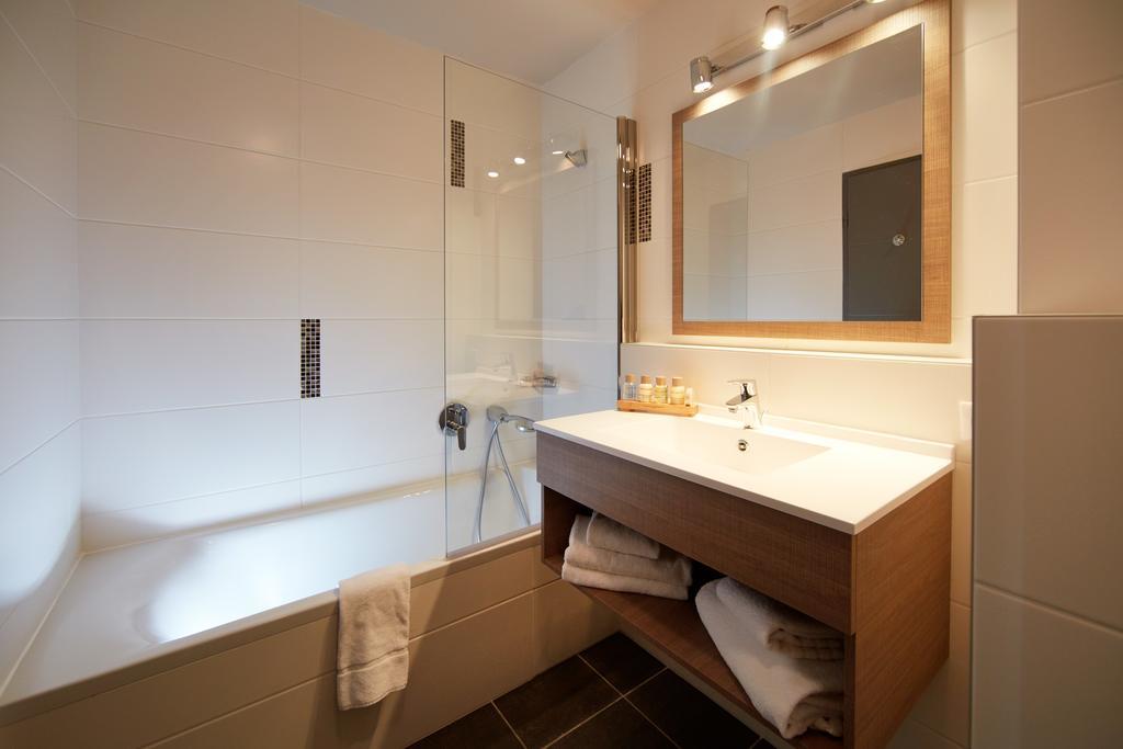 Cgh Residences & Spas Les Chalets Du Soleil Contemporain Saint-Martin-de-Belleville Rom bilde